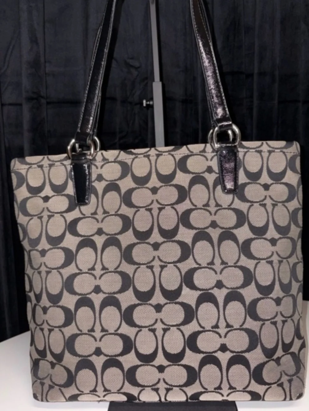 Coach Signature Canvas Tote - Black PatentLeather Trim EUC - Picture 3 of 8